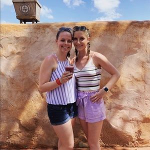 Meet your Posher, Cassandra